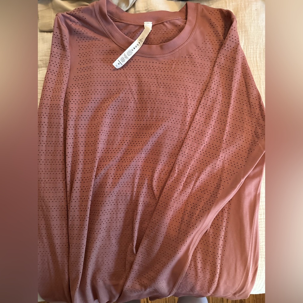 NWOT Lululemon Breeze By Long Sleeve shirt SZ 12
